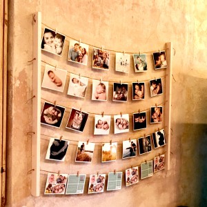 portafoto da parete in legno e spago